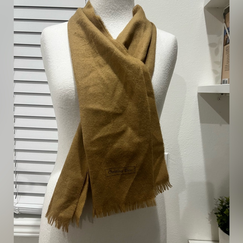 Dior Luxurious Brown Scarf / 100 Merino Wool
